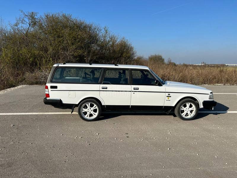 Volvo 240 old timer