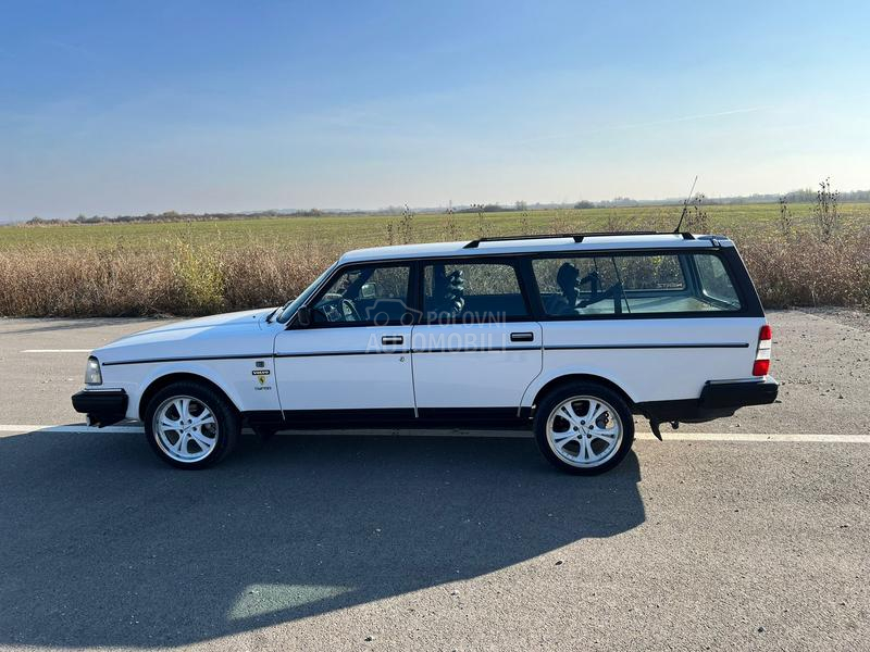 Volvo 240 old timer