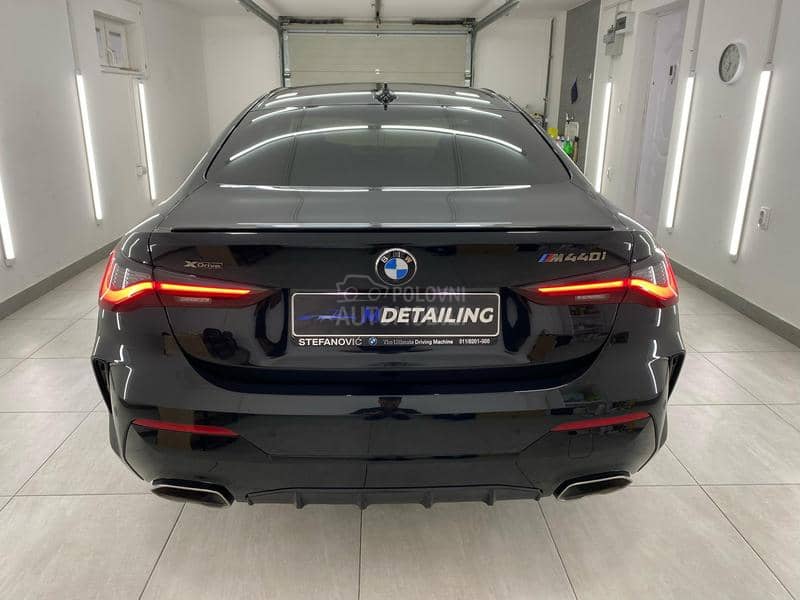 BMW M440i 