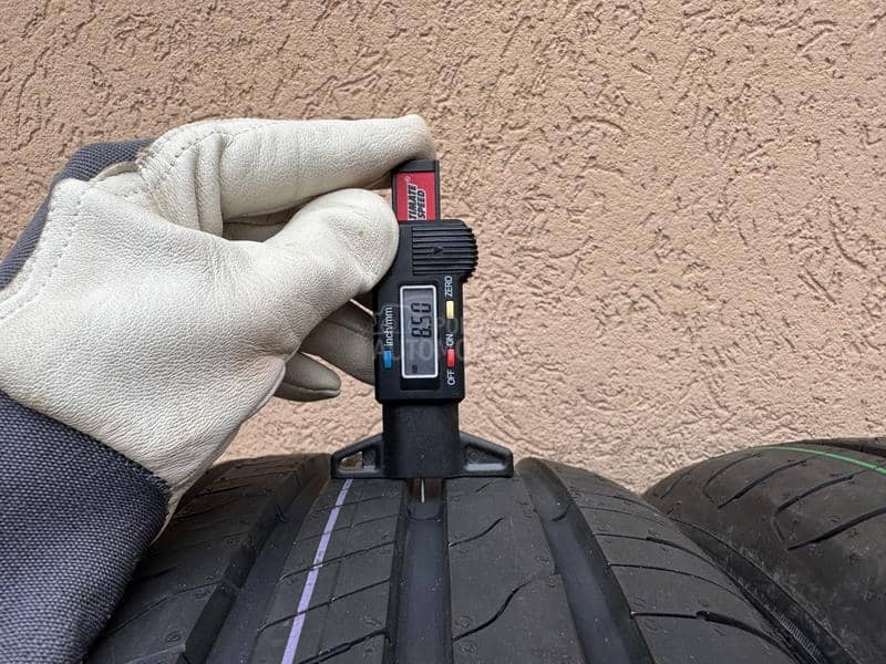 Goodyear 225/50 R18 Letnja