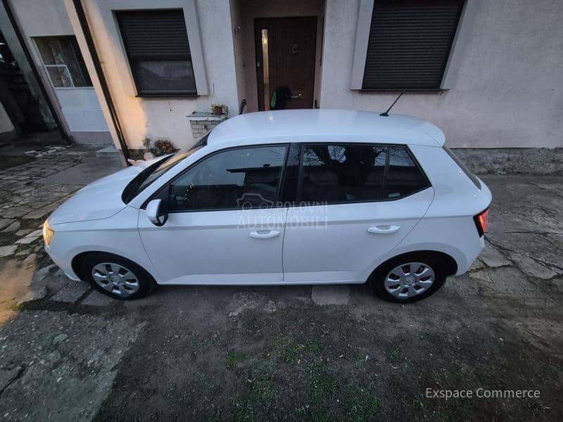 Škoda Fabia 0 9