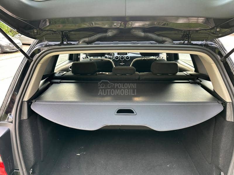 Mercedes Benz B 180 