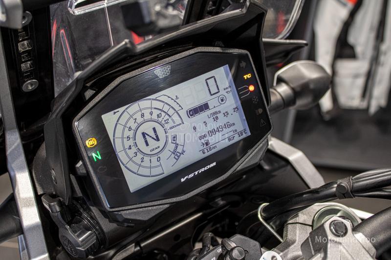 Suzuki V STROM DL 1050 A