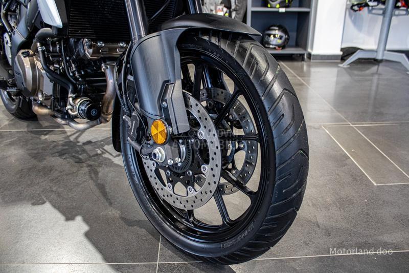 Suzuki V STROM DL 1050 A