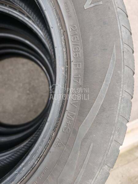 Vredestein 215/65 R17 Sve sezone