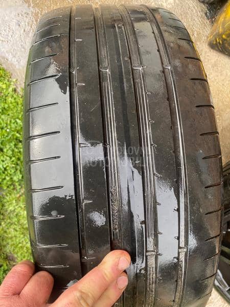 Dunlop 225/40 R18 Letnja