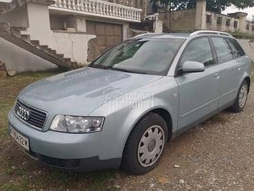 Audi A4 2002. god. -  kompletan auto u delovima