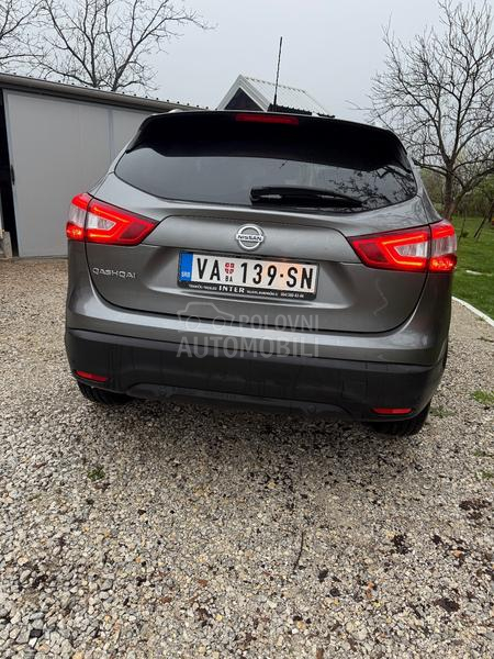 Nissan Qashqai 1.6