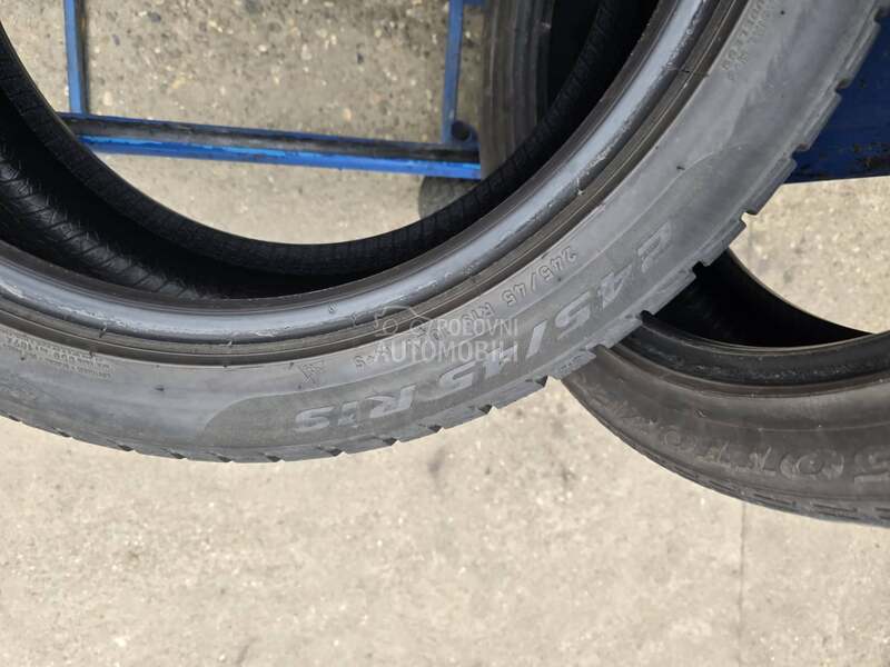 Pirelli 245/45 R19 Zimska