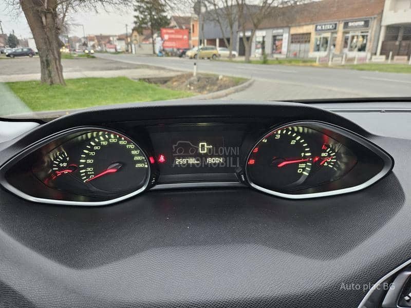 Peugeot 308 1.6hdi STYLE