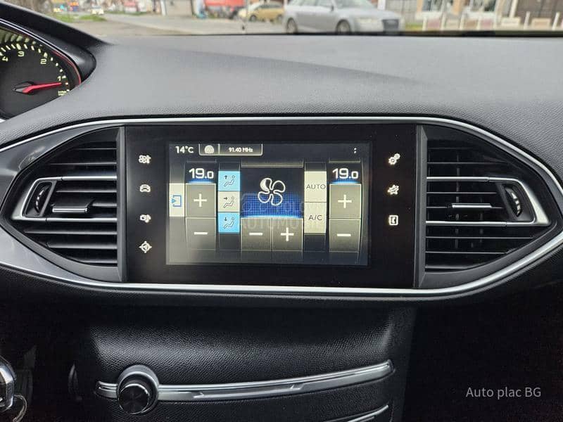 Peugeot 308 1.6hdi STYLE