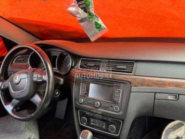 Multimedija za Škoda Superb