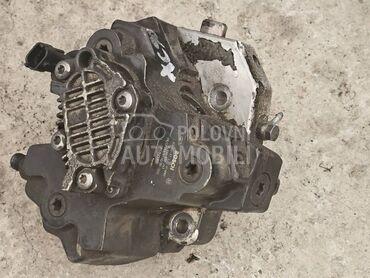 BOSCH PUMPA 8689590 za Volvo XC90 za 2005. god.