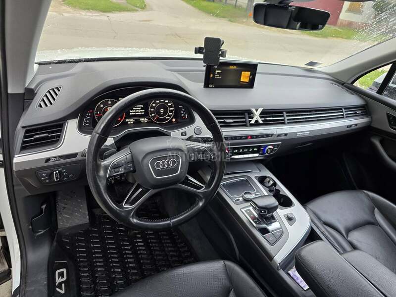Audi Q7 Quattro style 3,0TDI