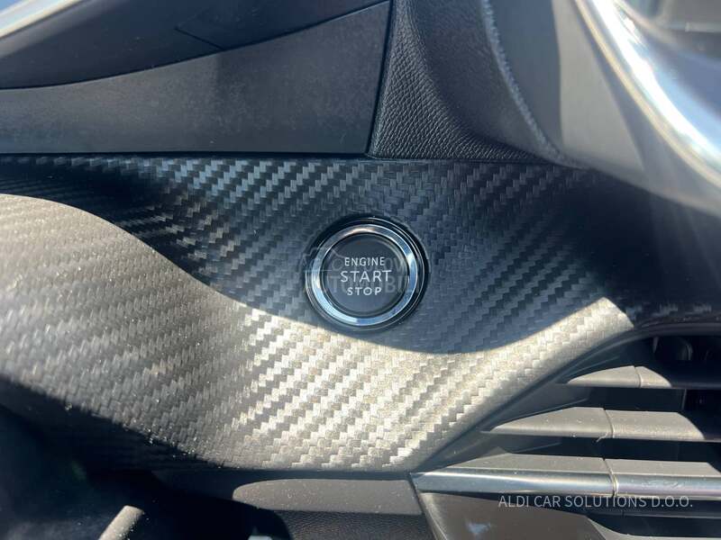 Peugeot 208 1.2 Puretech/Gt Line