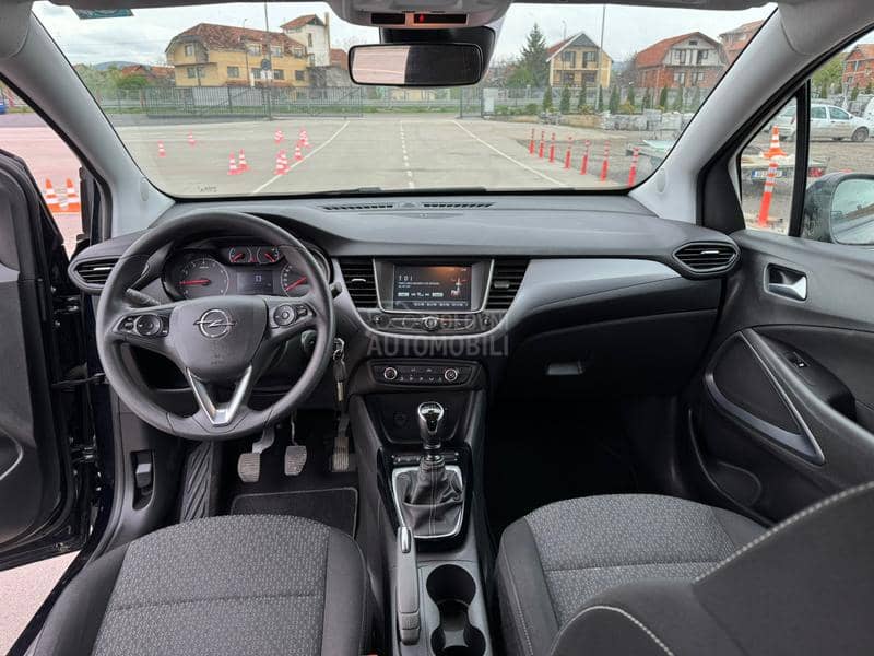 Opel Crossland X  