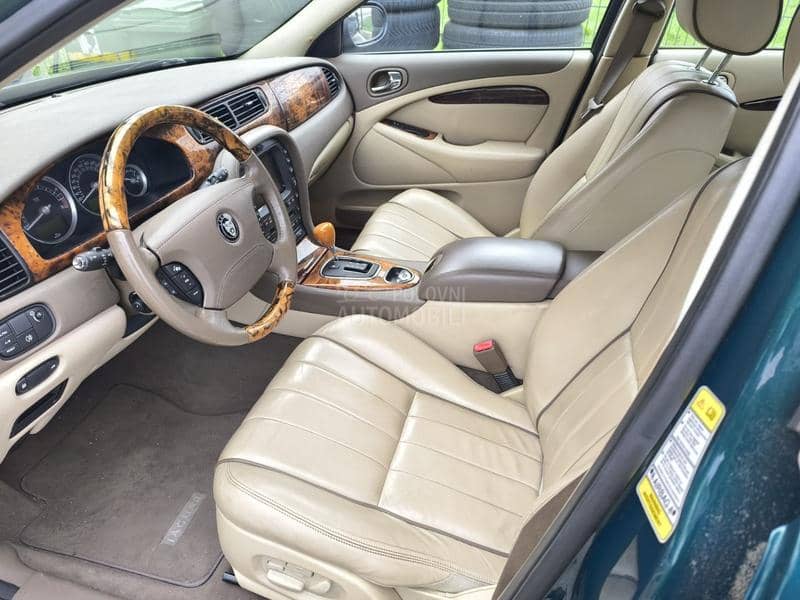 Jaguar S-Type 2,7