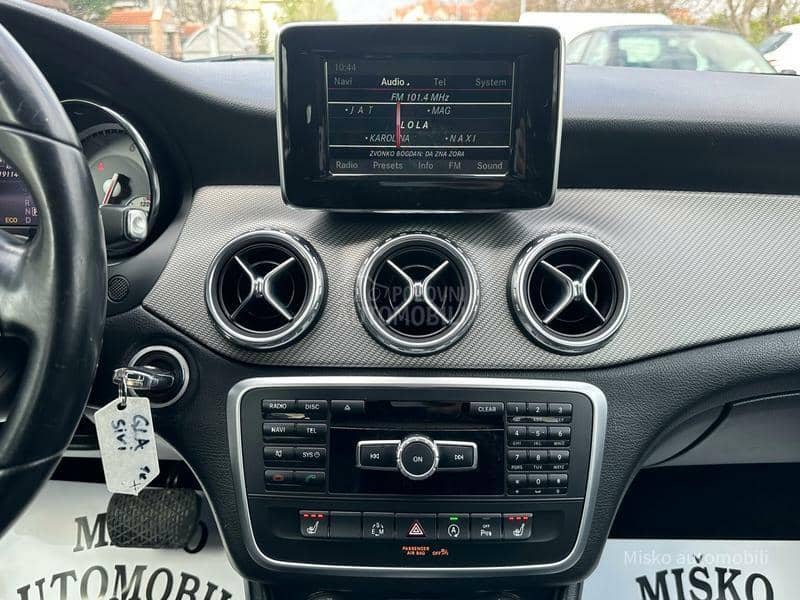 Mercedes Benz GLA 200 i Aut Nav Led Xenon