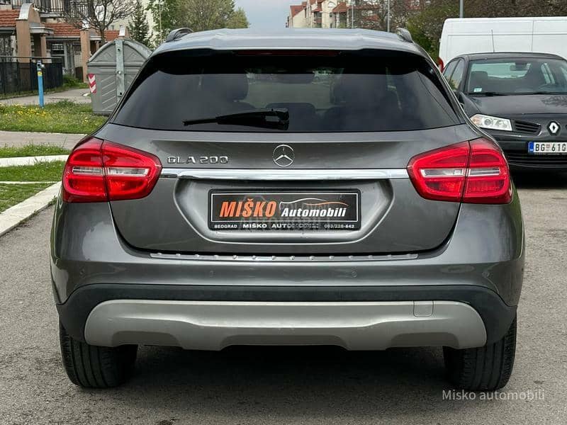 Mercedes Benz GLA 200 i Aut Nav Led Xenon