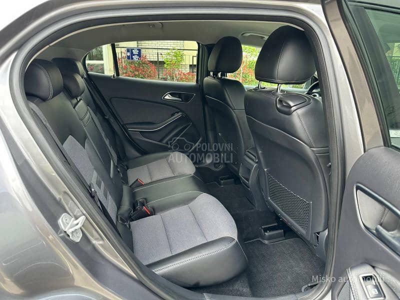 Mercedes Benz GLA 200 i Aut Nav Led Xenon