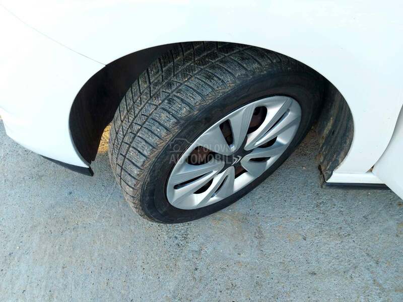 Citroen DS3 1.2 i