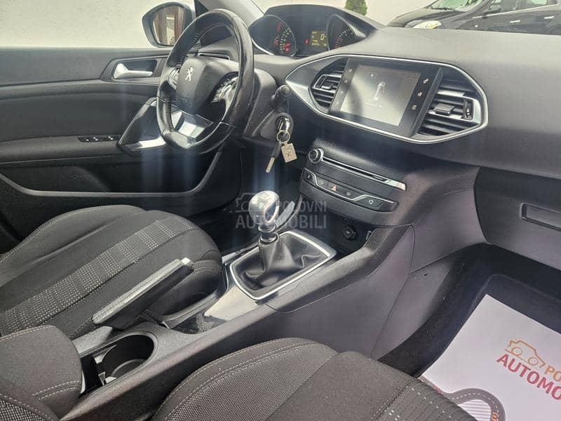 Peugeot 308 1.6 HDI  KAMERA