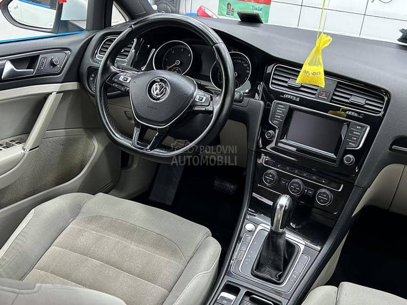 Volkswagen Golf 7 DSG HIGHLINE
