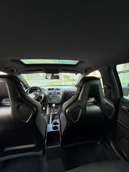 Seat Leon 2.0 tfsi 241 cupra