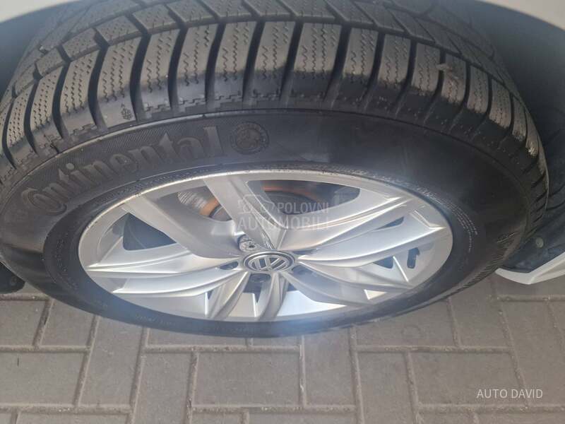 Volkswagen Golf 7 1.6TDI NOV