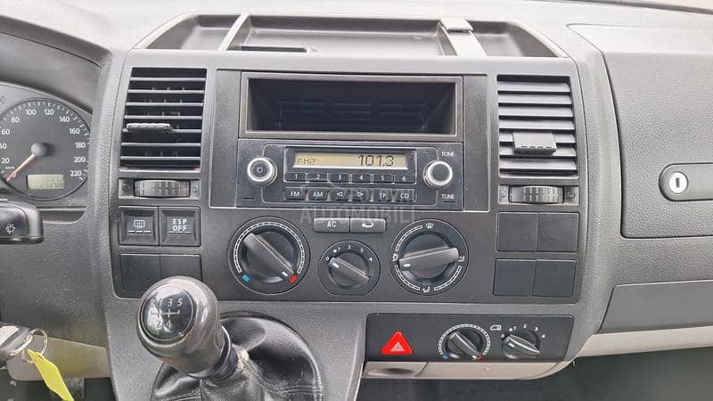 Volkswagen Transporter T5 1.9 Tdi