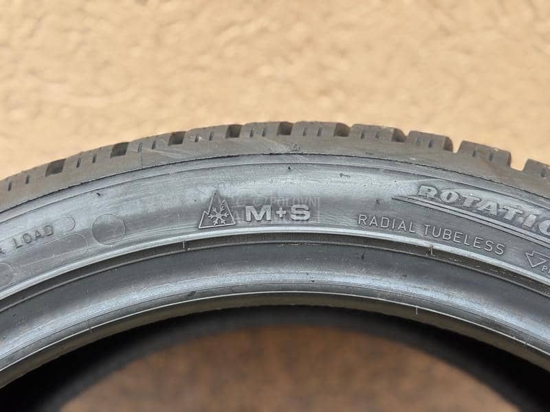 Dunlop 245/40 R19 Zimska