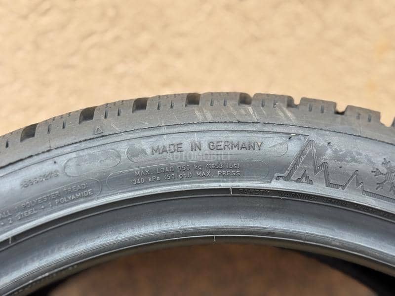 Dunlop 245/40 R19 Zimska
