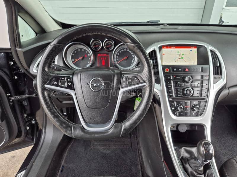Opel Astra J 1.4 b