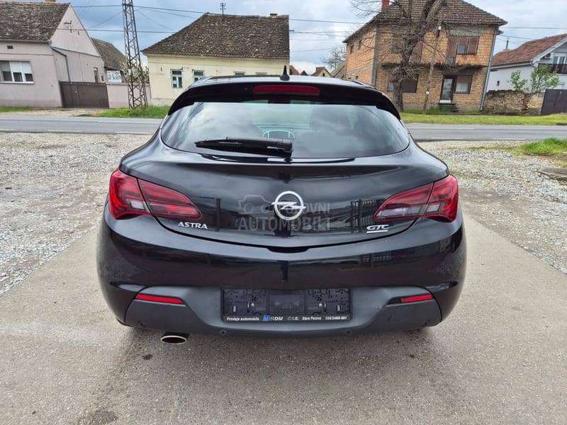 Opel Astra J 1.4 b