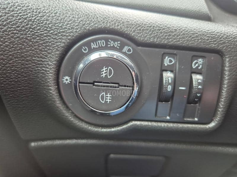 Opel Astra J 1.4 b