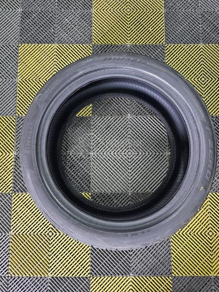 Pirelli 285/40 R22 Letnja