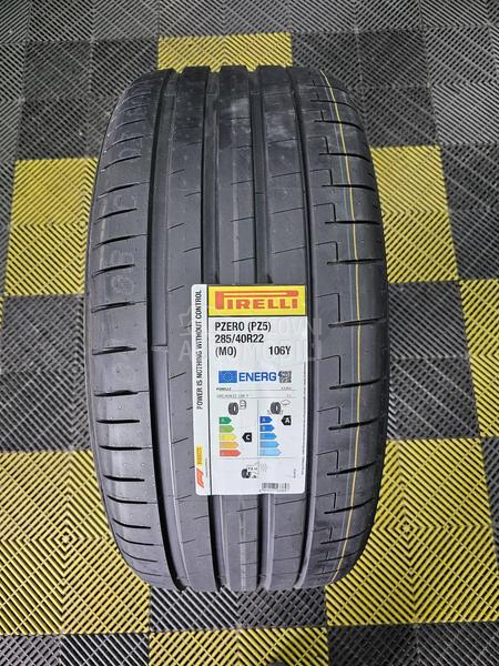 Pirelli 285/40 R22 Letnja