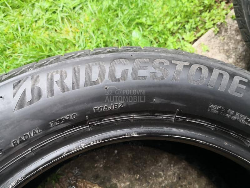 Bridgestone 225/55 R17 Letnja