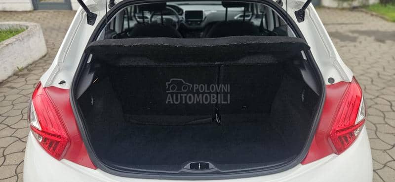 Peugeot 208 S.T.Y.L.E