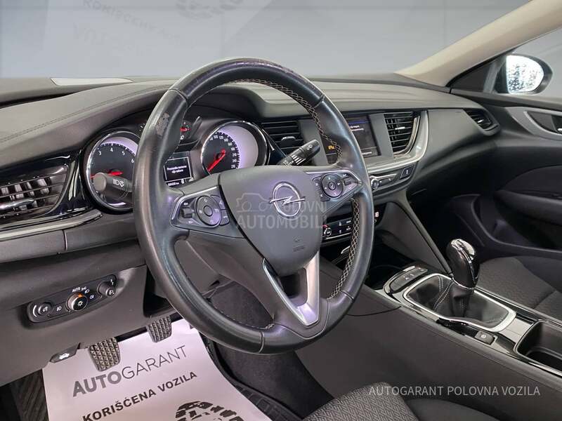 Opel Insignia EDITION 1.5 TURBO