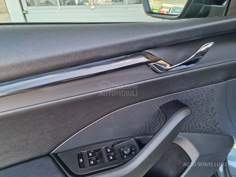 Škoda Octavia 2.0 TDI m a nuel