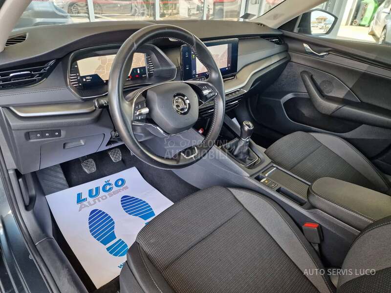 Škoda Octavia 2.0 TDI m a nuel