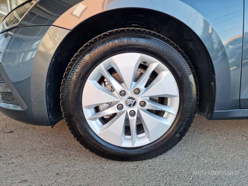Škoda Octavia 2.0 TDI m a nuel