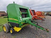 John Deere 572