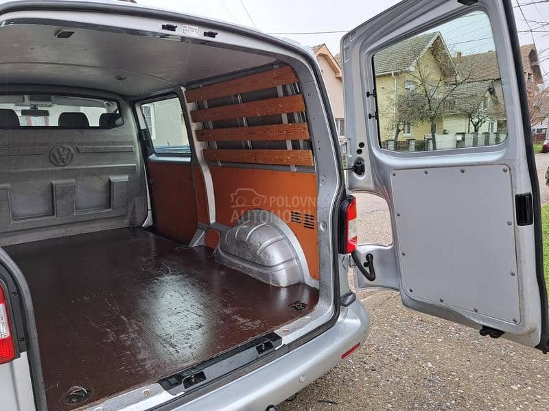 Volkswagen Transporter T6 PRODUZEN SER KNJIG