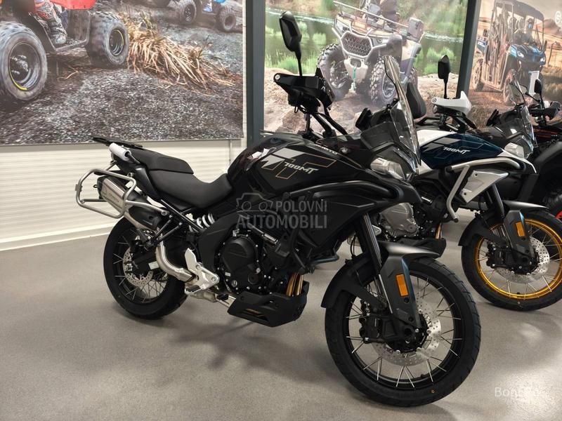 CFMOTO 700 MT na stanju