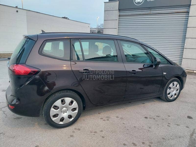 Opel Zafira 2.0TOURER