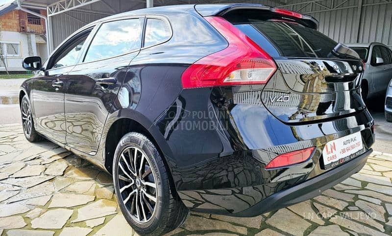 Volvo V40 MOMENTUM/T0P