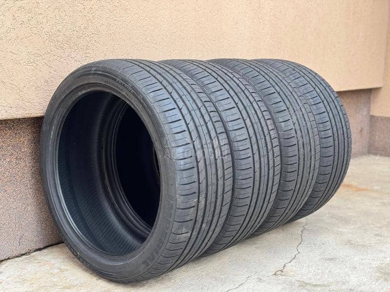 Imperial 255/40 R21 Letnja