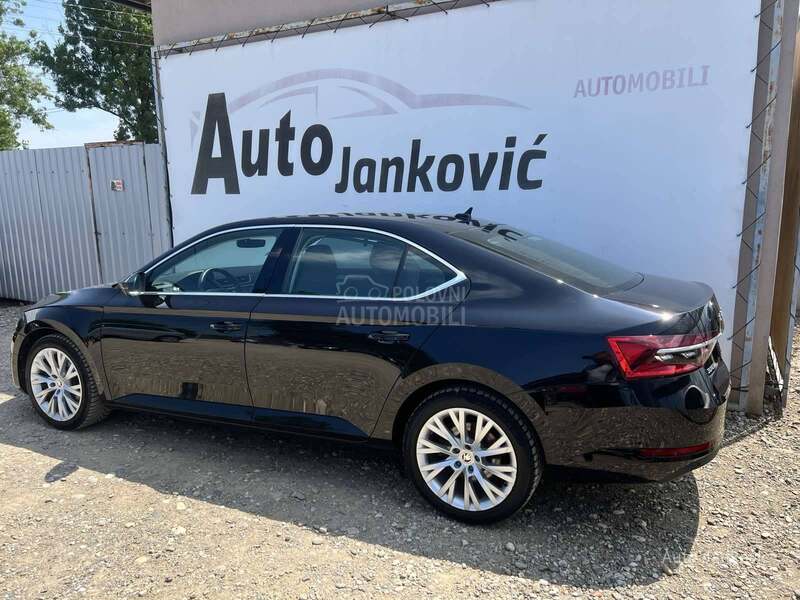 Škoda Superb 70 000 K M
